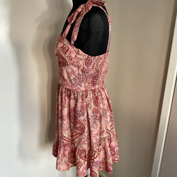 B.O.G Collective Pink Paisley Sundress Tie Strap Mini Dress Size Large - Picture 4 of 5